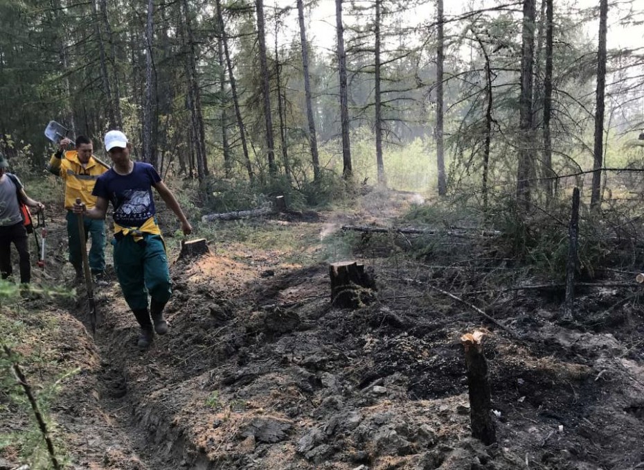 В Якутии ведутся работы по тушению 17 лесных пожаров