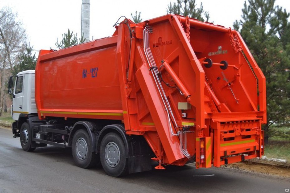 В Якутске опробуют новую систему вывоза мусора из частного сектора по графику «позвонковых машин»