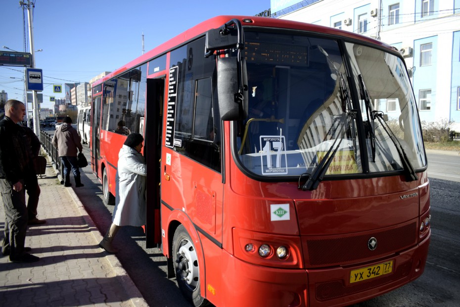 Возобновлено движение автобусных маршрутов по улице Петра Алексеева