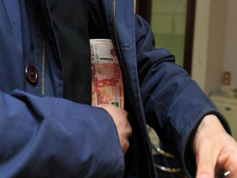 В Якутии раскрыта кража выручки нескольких магазинов в размере 422 000 рублей