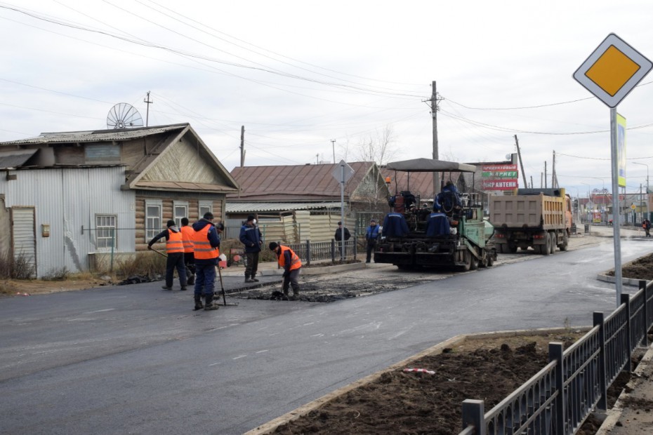 «Построим еще 22 километра и приобретем асфальтобетонный завод»: мэр Якутска сообщила о планах по дорогам на 2020 год