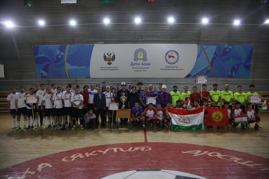 В Якутске состоялся Кубок дружбы по мини-футболу