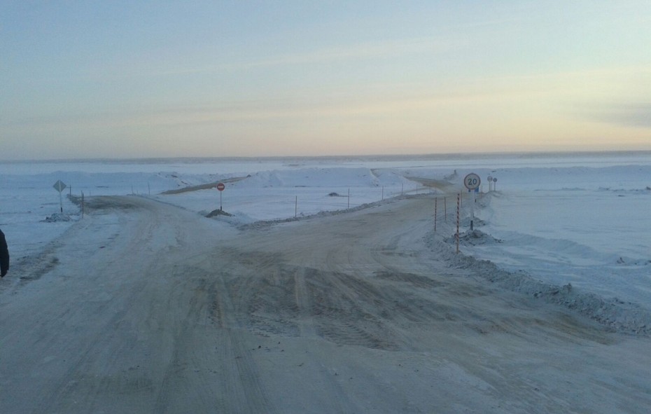 На федеральной трассе А-331 «Вилюй» открыто движение по трем ледовым переправам