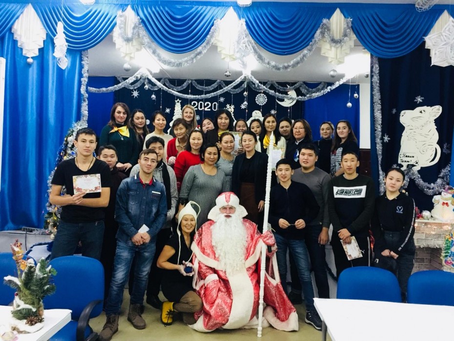 Детский (подростковый) центр организовал мастерскую Деда Мороза