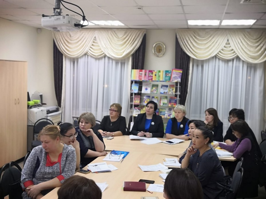В детском саду №14 «Журавлик» состоялся круглый стол с представителями Управления образования Якутска