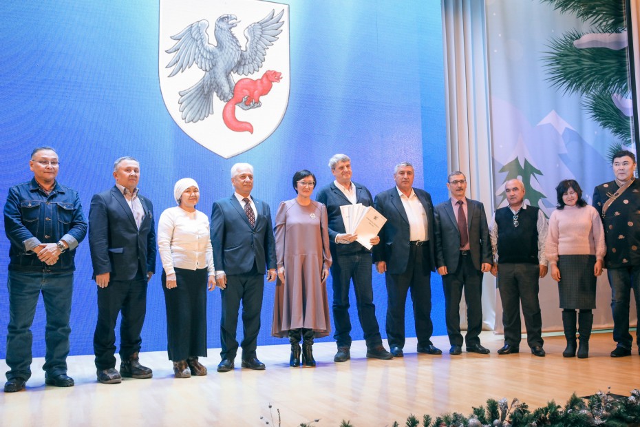 В Якутске наградили лучших общественников по итогам Года добрососедства