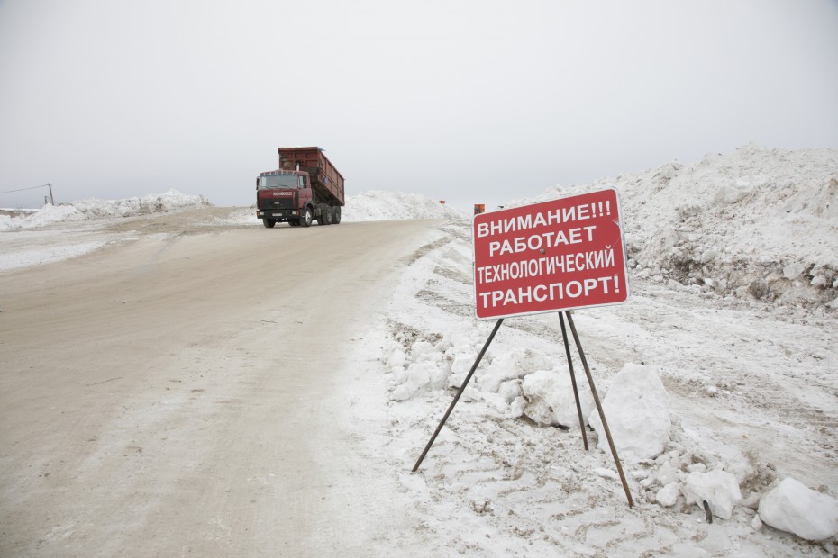 В Якутске вывезено на 65 тысяч кубометров больше снега, чем в прошлом году