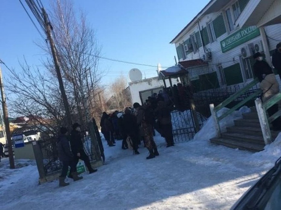 Глава Якутии сделал замечания главам муниципальных районов, где в эти дни были проблемы с работой банкоматов