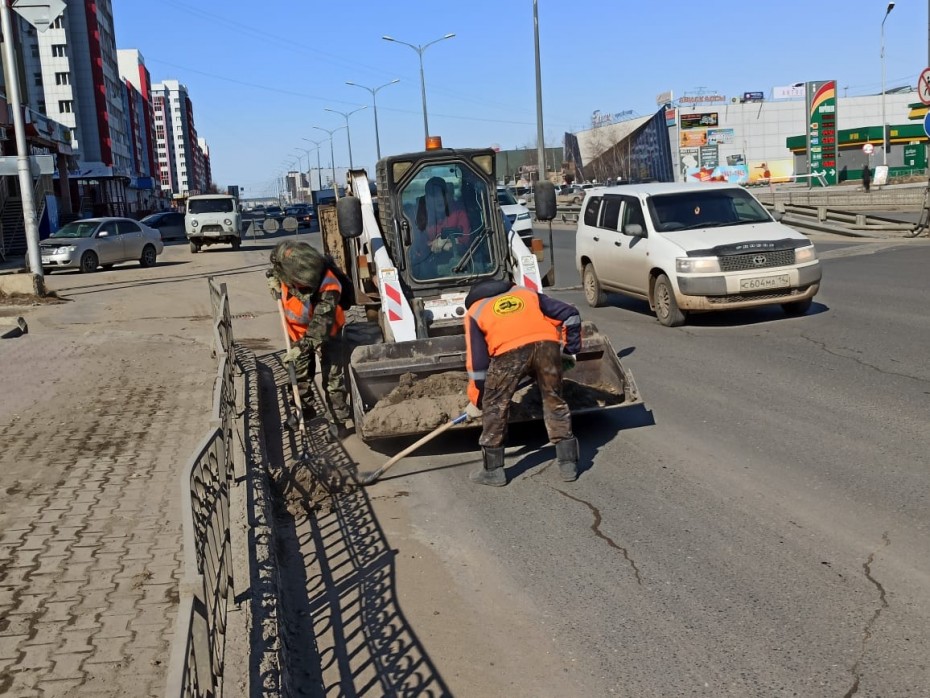 Плановая уборка пыли и ямочный ремонт улиц в Якутске на 27 мая