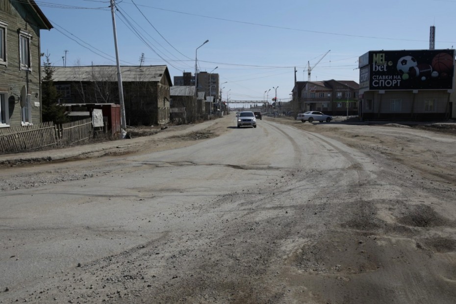 В Сайсарском округе отремонтируют улицы Лонгинова, Кеши Алексеева, кольцевую развязку ГИМЕИН и подъездную дорогу к микрорайону «Три Сосны»