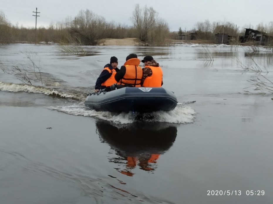 С окраин Якутска эвакуировано более 20 человек, уровень воды продолжает подниматься