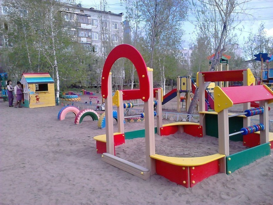 В Якутске продолжается акция «Провожаем детей с игровой площадки»