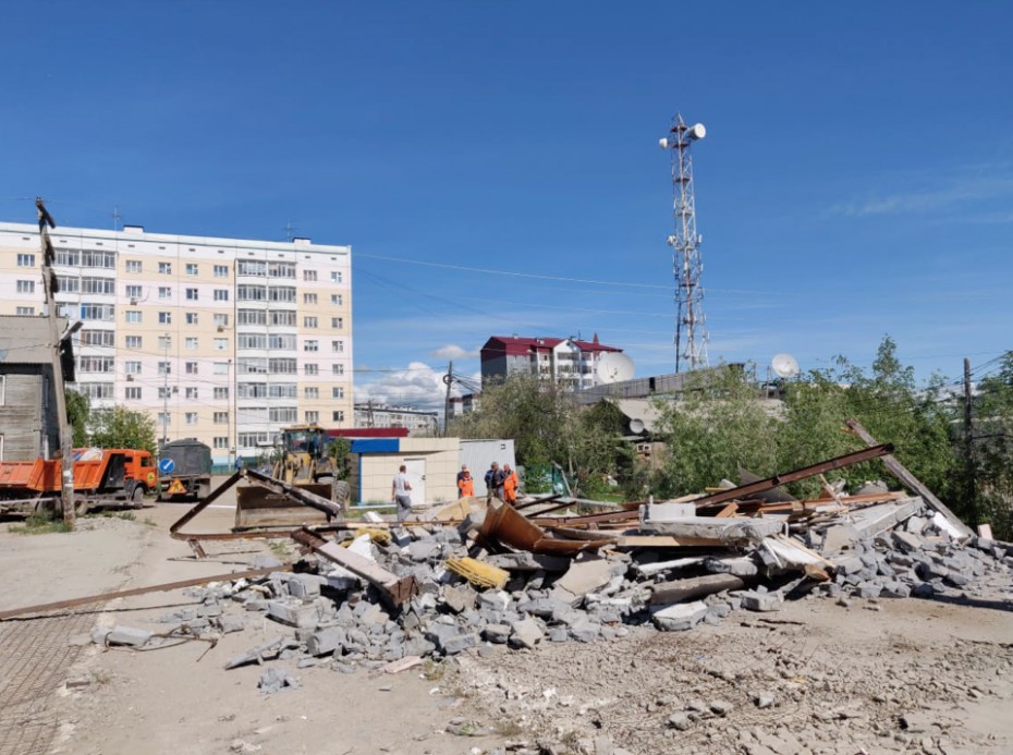 В Якутске снесли незаконные постройки