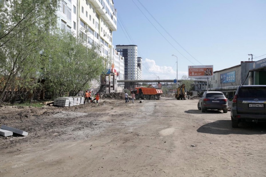 В Якутске ведутся дорожно-ремонтные работы по нацпроекту «Безопасные и качественные автомобильные дороги»