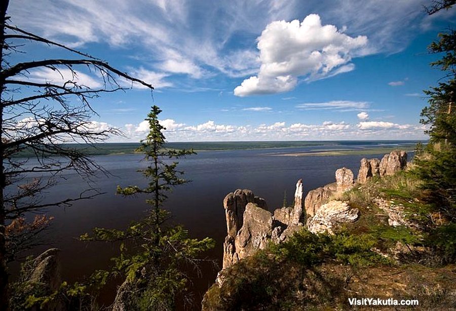 Мишустин пообещал туристам до 15 тысяч рублей за поездки по РФ