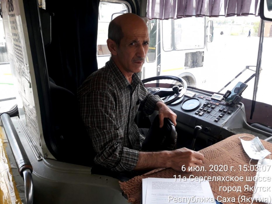 Сотрудники мэрии Якутска проверяют соблюдение масочного режима в автобусах