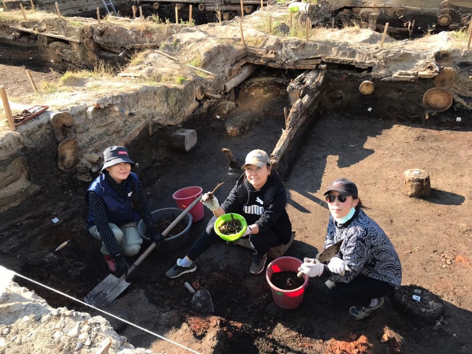Волонтеры культуры Якутии приняли участие в археологических раскопках