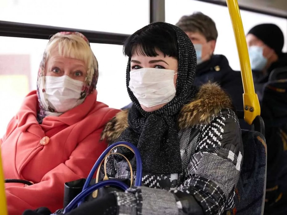 Водителям общественного транспорта города Якутска напоминают о соблюдении масочного режима