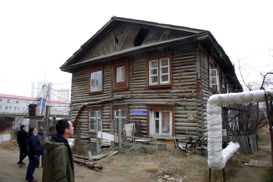 Жилой дом в Якутске, где обрушилась крыша, отремонтируют за счет средств городского бюджета