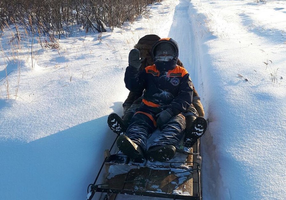 Поиски водителя снегохода, застрявшего в пути из-за поломки, увенчались успехом