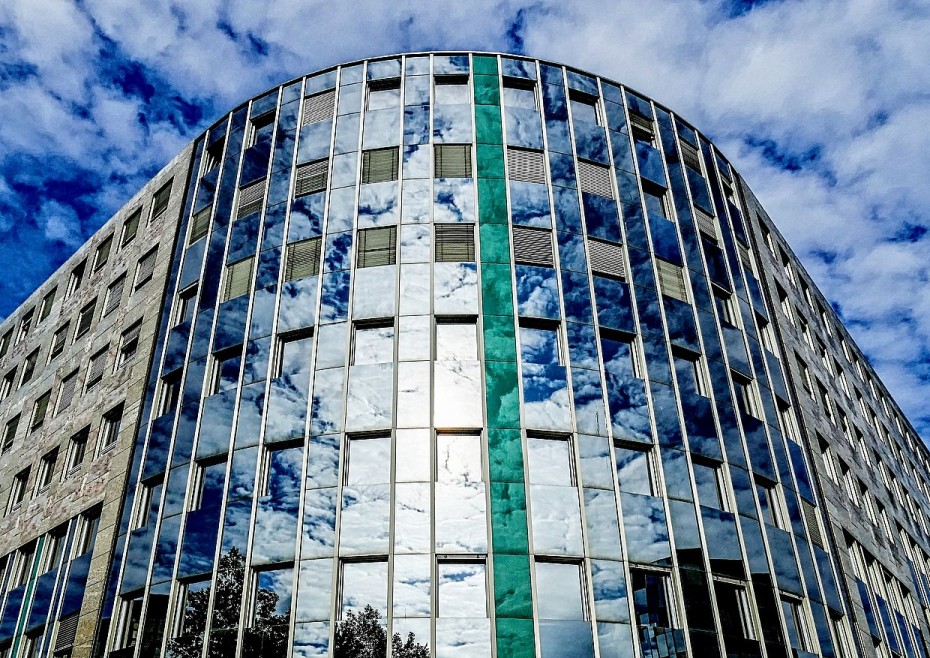 Минстрой России: новые правила расчета инсоляции позволят увеличивать высоту проектируемых зданий