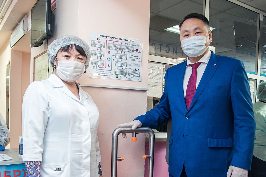 Якутская городская больница №2 вручили аппарат бесконтактной дезинфекции