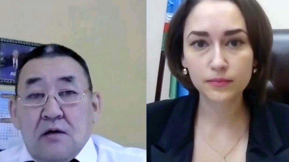 В Якутии начнут проверку после замечания депутата о декольте министра