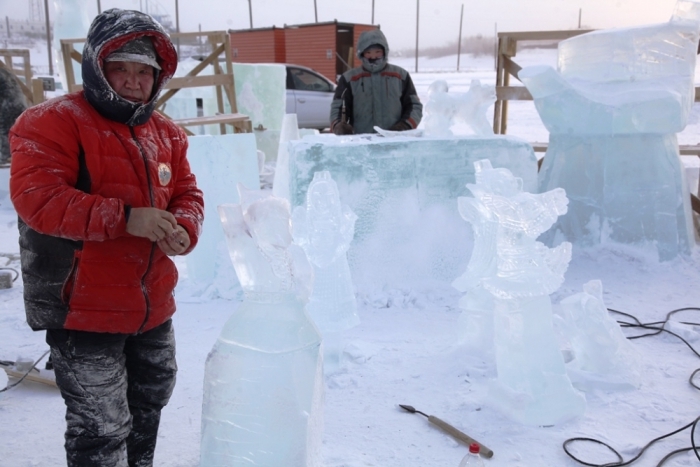 Третий день соревнований Международного конкурса ледовых и снежных скульптур