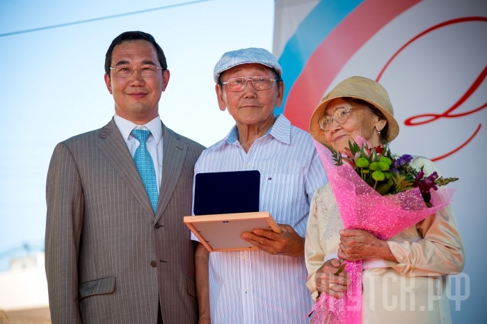 Поздравление с днём пожилых людей от мэра Якутска