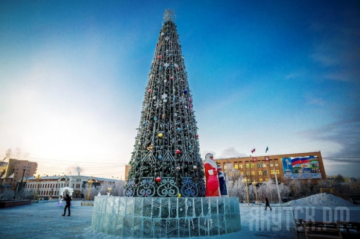 Жители и гости Якутска первыми в России увидят зажжение новогодней елки