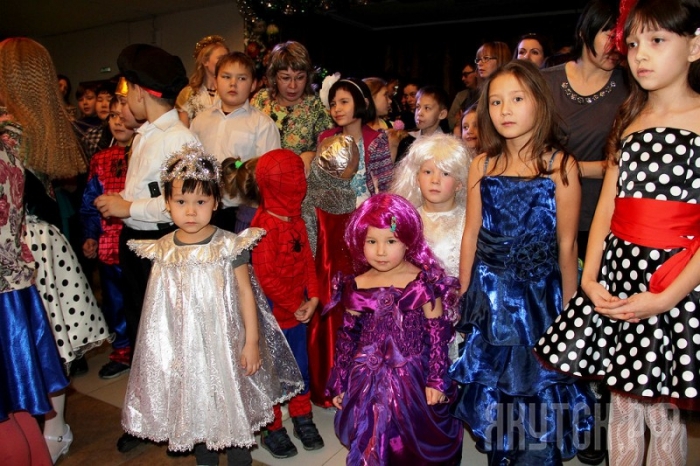 Атаманская Елка в Якутске собрала более 450 детей