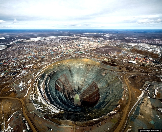 На руднике «АЛРОСА» от взрыва пострадал работник