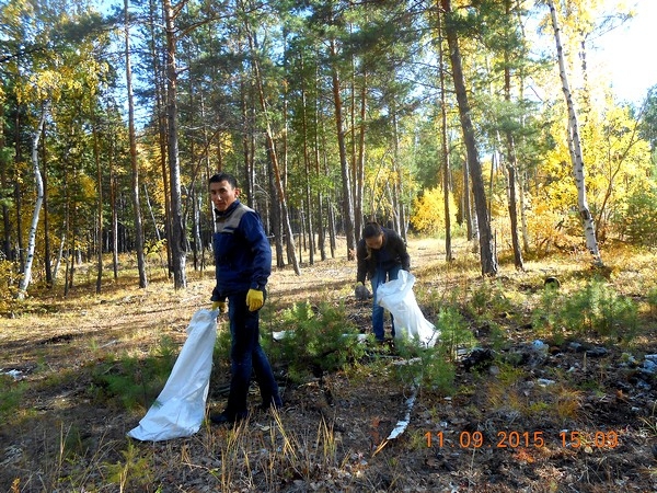 Сотрудники АКБ «Алмазэргиенбанк» собрали 120 мешков мусора