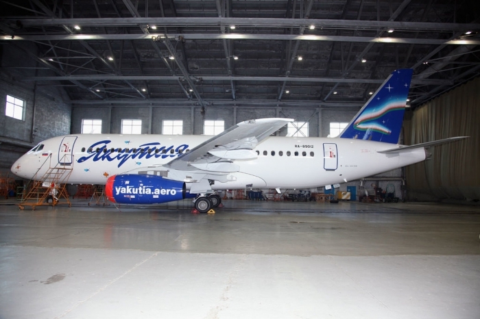 Самолет АК «Якутия» вернулся в Новосибирск из-за неисправности