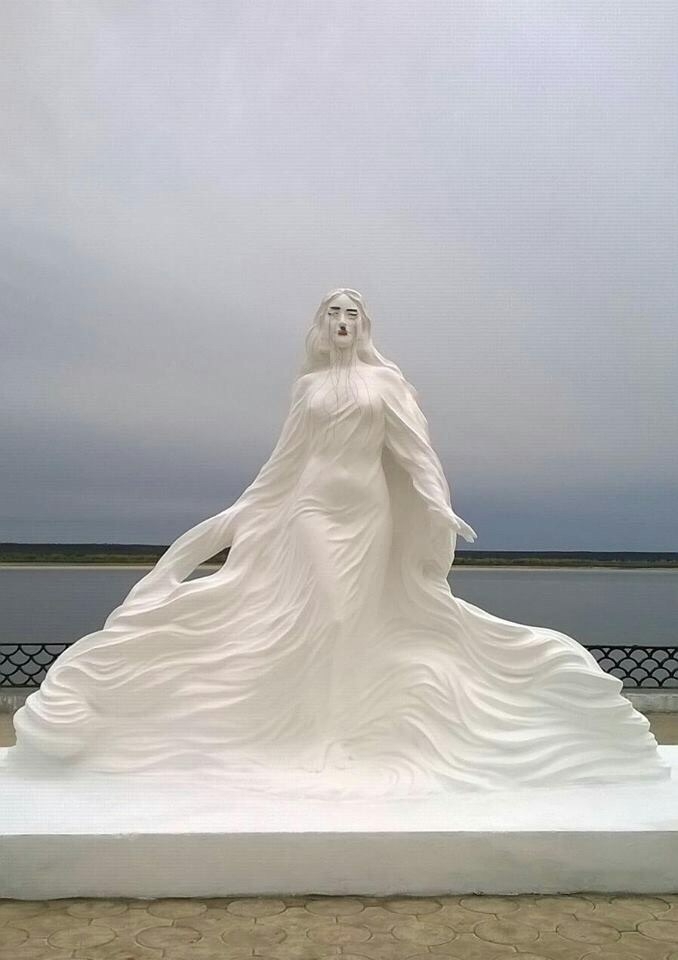 Вандалы в Олекминске изуродовали скульптуру реки Лена