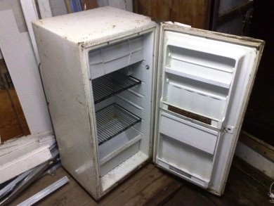 В Якутске двое украли холодильник из квартиры