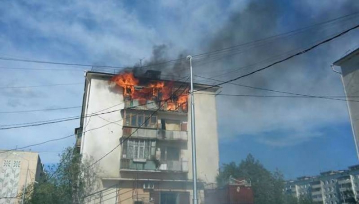 В центре Якутска выгорело несколько балконов