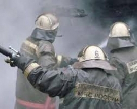 Пожарные спасли от огня дома в Якутске и Ленске