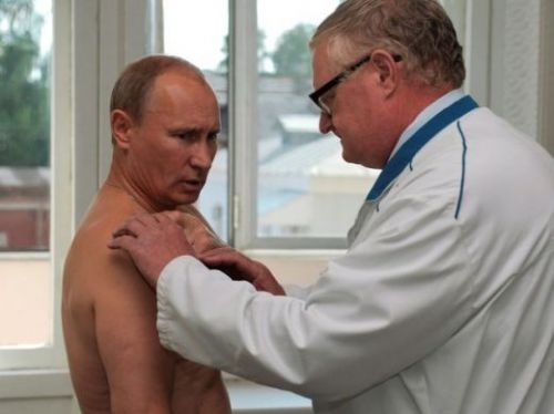 У Путина боли в спине, ему выписали врача из Австрии