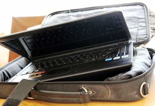 На мужчину, укравшего ноутбук в Черском, завели уголовное дело