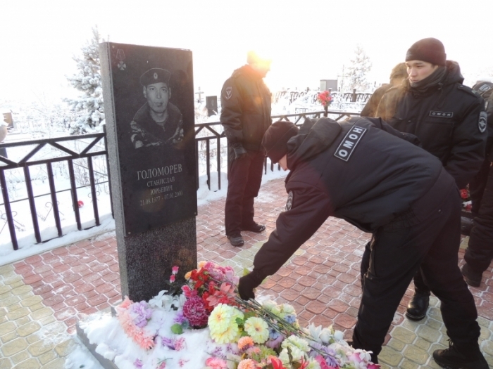 В Якутии почтитили память  сотрудников ОМОН, погибших при исполнении служебного долга 