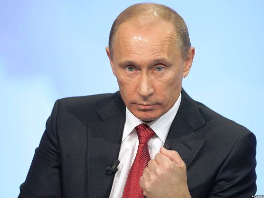 Владимир Путин резко осудил теракт в Париже