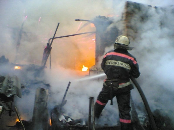 Огнеборцы ликвидировали пожар в пригороде Якутска