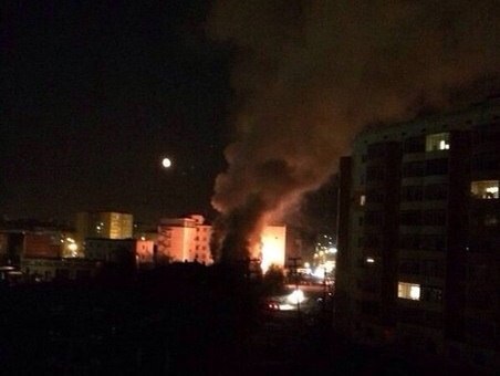 В Якутске ночью горели два двухэтажных дома