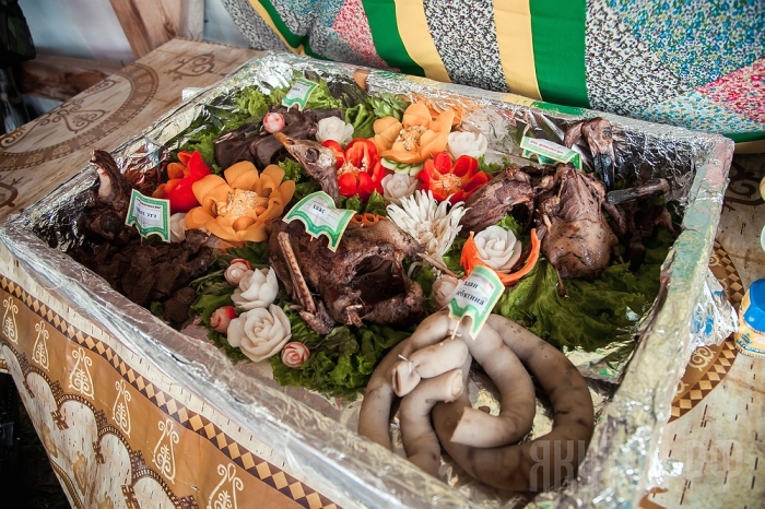 Свыше 40 блюд представили участники конкурса «Саламаат - 2017» на Ысыахе Туймаады