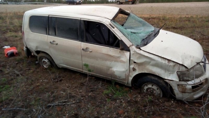 На автодороге «Лена» в Якутии перевернулась машина, водитель погиб
