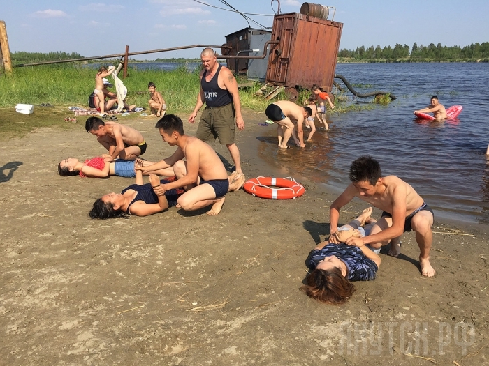 Школу-тренинг «Спасение на воде» открылась в Якутске
