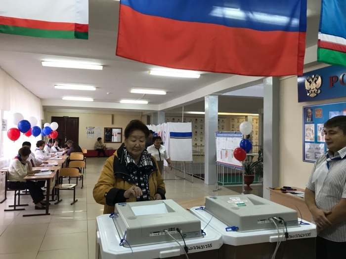 Сводка с избирательных участков Якутска на 12 часов дня