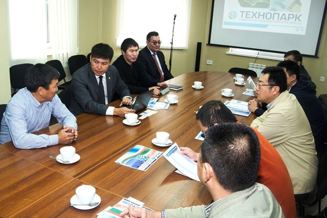 Китайская делегация посетила Технопарк «Якутия»