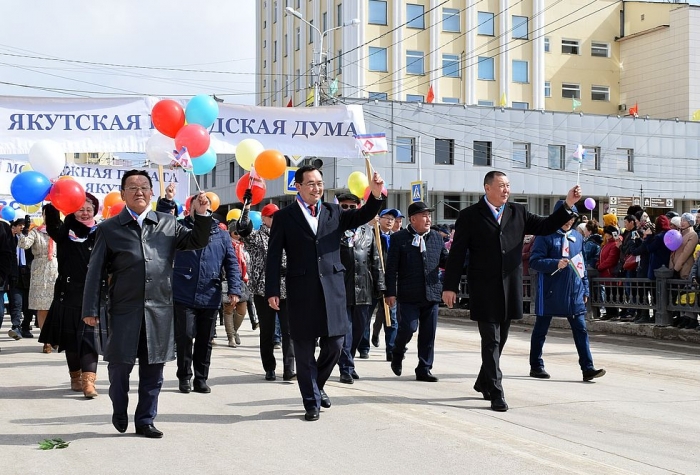 Поздравление главы Якутска с Днём Весны и Труда